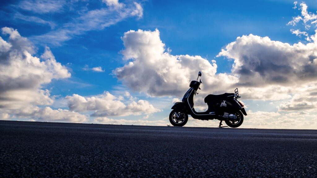scooter voor lucht me wolken